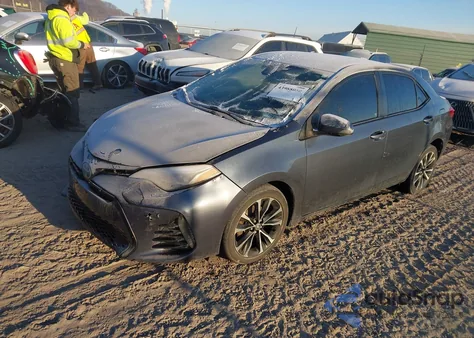 2017 Toyota Corolla Se z USA, uszkodzony, nr VIN 2T1BURHE6HC859712